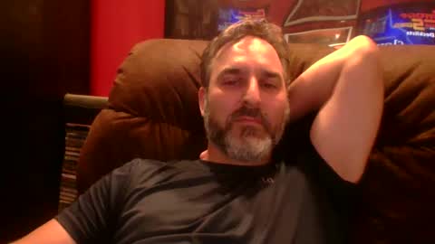 Snapshot of beardedambition chatting on September 13, 7:16 pm beardedambition online show from September 13, 7:16 pm