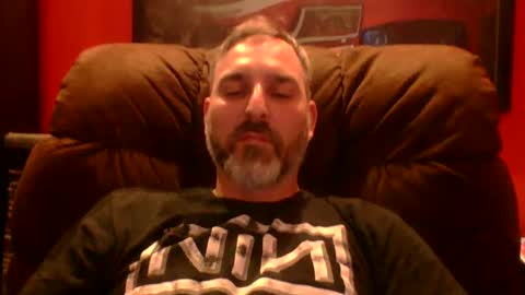 Snapshot of beardedambition chatting on September 24, 1:12 am beardedambition online show from September 24, 1:12 am