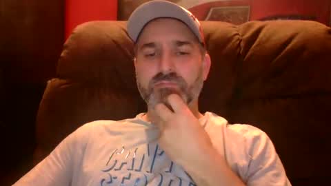 Snapshot of beardedambition chatting on September 17, 9:18 pm beardedambition online show from September 17, 9:18 pm