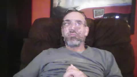 Snapshot of beardedambition chatting on February 15, 5:09 am beardedambition online show from February 15, 5:09 am