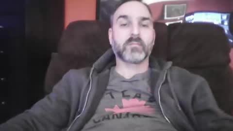 Snapshot of beardedambition chatting on January 27, 10:16 pm beardedambition online show from January 27, 10:16 pm