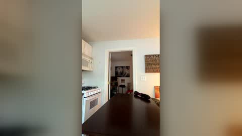 bearmeat4you online show from April 10, 8:46 pm