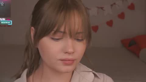 Beatrice online show from February 4, 2:43 pm