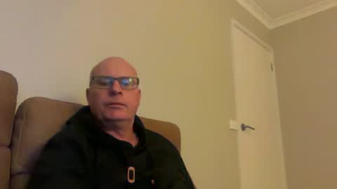 beatsboy87 online show from July 11, 1:36 pm