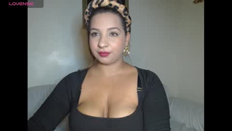 beautymoon26 online show from March 19, 12:32 pm