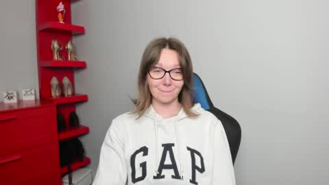 Zoe online show from May 13, 6:01 am