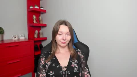 Zoe online show from September 18, 5:33 am