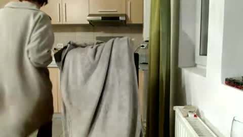 Raluca online show from October 2, 6:39 pm