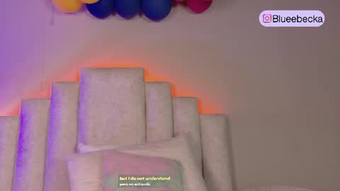 Beecckkkaaa online show from July 3, 1:16 pm