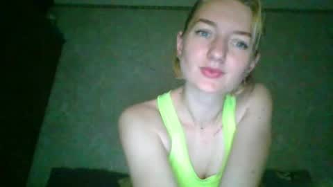 BeckiXOlensy online show from June 8, 10:05 am
