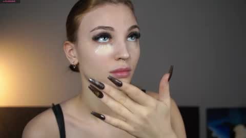 Melissa online show from March 1, 10:19 am