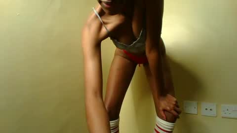 bee01hive online show from November 18, 11:59 pm