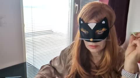 Beebow online show from April 26, 4:26 pm