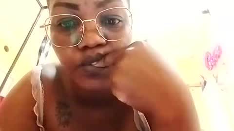 beencee2 online show from February 3, 7:29 am