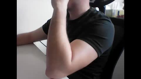 beenee3 online show from March 4, 6:54 am