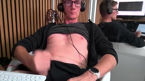 SexFriendFrance online show from October 21, 1:27 pm