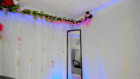 modelo independiente online show from March 12, 2:26 am