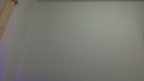 bella_and_koko online show from February 27, 10:35 pm