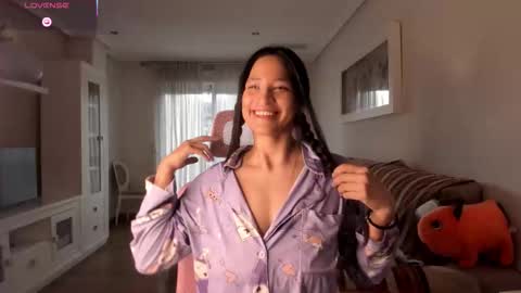 bella_pocahontas3 online show from December 4, 8:36 am