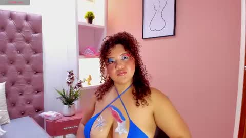 bella_rouge0 online show from July 4, 4:54 pm