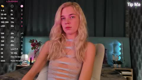 Bella online show from September 18, 12:25 am