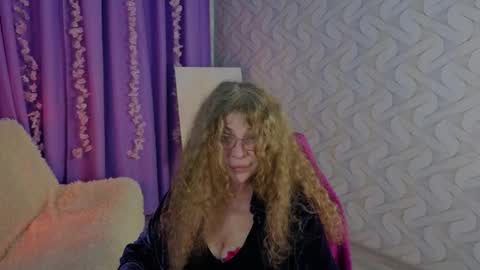 Bella online show from March 4, 4:15 pm