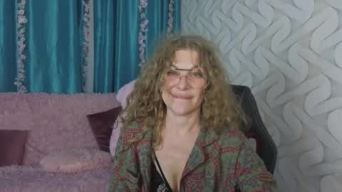 Bella online show from January 16, 4:05 pm