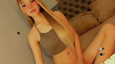 Bella online show from December 2, 11:03 pm