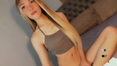 Bella online show from June 13, 3:39 am