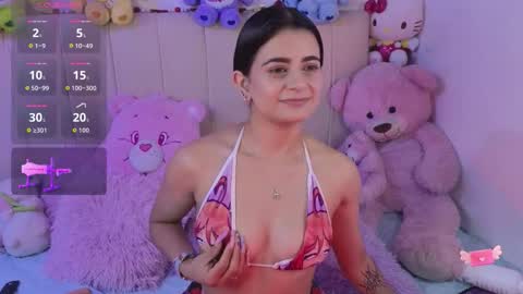 bella_thixx online show from March 17, 3:55 am