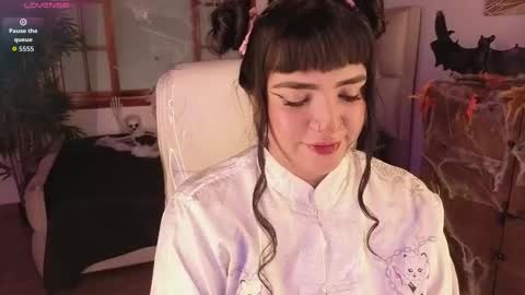 Snapshot of bellaa_miller chatting on October 16, 8:07 pm Bella online show from October 16, 8:07 pm