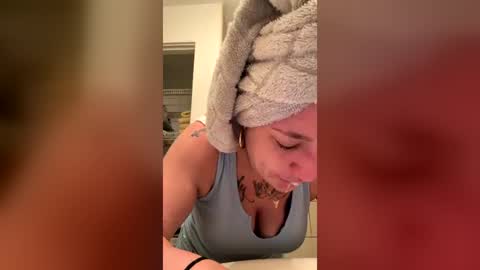 Roxy Rain online show from July 6, 4:53 am
