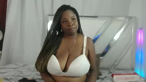 BELLA online show from April 10, 7:51 pm