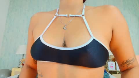 bellacolucci online show from February 23, 12:05 pm