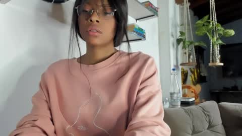 Bellah online show from April 12, 10:30 am