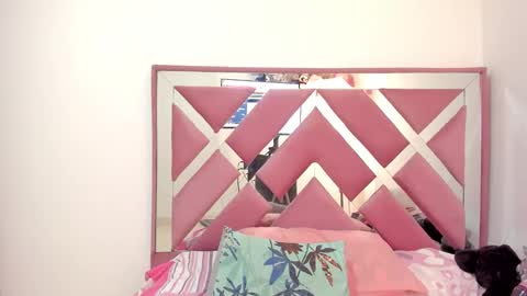 bellalumi online show from February 26, 5:55 am