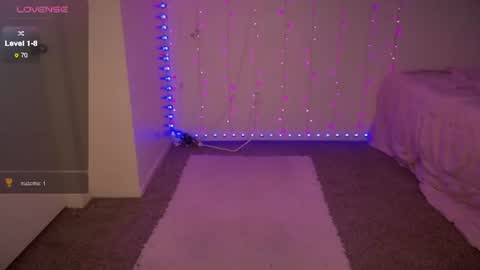 Bella Monroe online show from June 11, 4:32 am