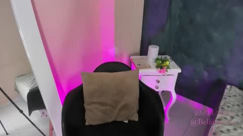 bellarooux online show from November 25, 12:26 pm