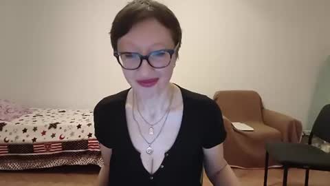 Emma online show from June 13, 7:24 pm