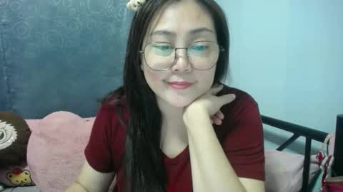 Bella online show from March 8, 2:43 pm