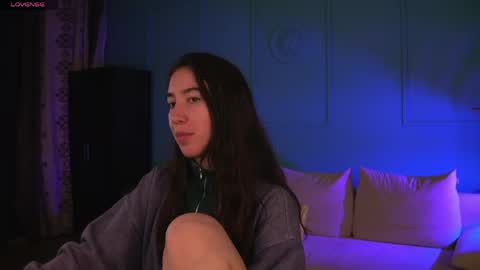 Bella online show from April 15, 7:58 pm