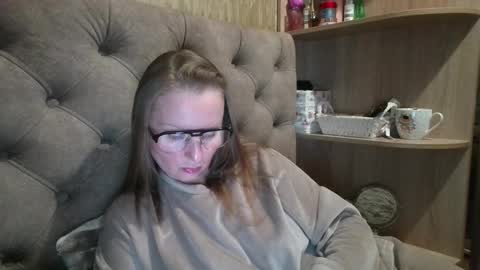 Amelia online show from October 27, 6:52 pm