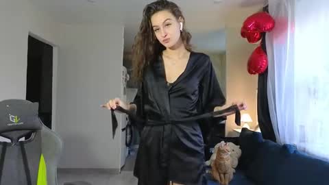 BelleWild online show from October 10, 5:02 am