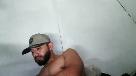 Snapshot of bemysecrett chatting on February 27, 3:37 pm bemysecrett online show from February 27, 3:37 pm