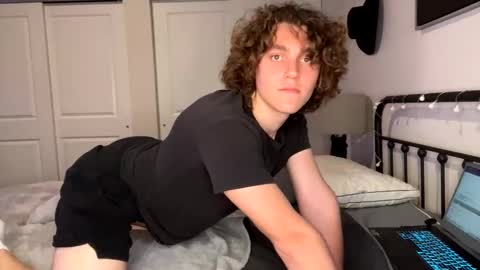 benchedtoast online show from April 19, 2:23 am