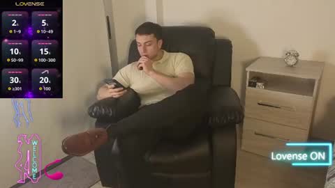 benicio03 online show from July 17, 1:07 am