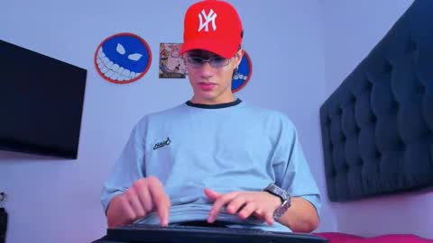 benjamin_calloway online show from February 27, 2:35 am