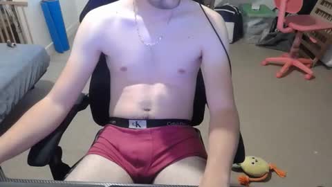 Snapshot of benjifrenchifirst chatting on October 19, 4:33 pm Benjifrenchi online show from October 19, 4:33 pm