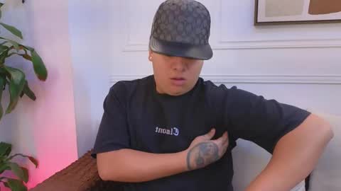 bennett_alejoo online show from April 8, 8:12 pm