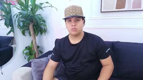 bennett_alejoo online show from October 6, 6:37 pm